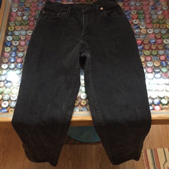 Black Levi high-waisted Jeans - Picture 2 of 3
